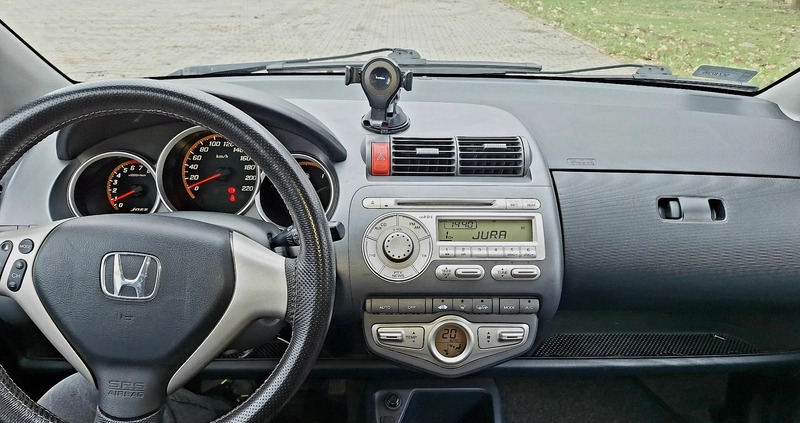 Mercedes-Benz GLE cena 165500 przebieg: 77000, rok produkcji 2016 z Pszczyna małe 211